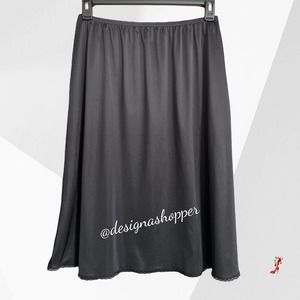 Black Half slip Simple Lines with lace trim Vintage? Size Medium